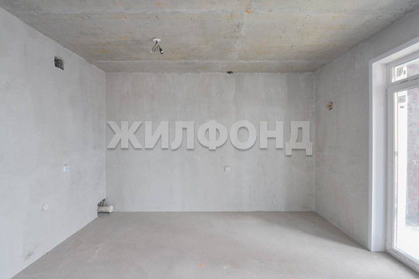 
   Продам 3-комнатную, 71.3 м², Сухарная ул, 109

. Фото 31.