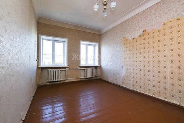 
   Продам 3-комнатную, 56.3 м², Плахотного ул, 19

. Фото 3.