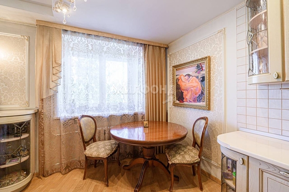 
   Продам 3-комнатную, 99.8 м², Крылова ул, 48

. Фото 13.