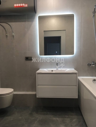 
   Продам 3-комнатную, 62.7 м², 3-й микрорайон, 14/1

. Фото 19.