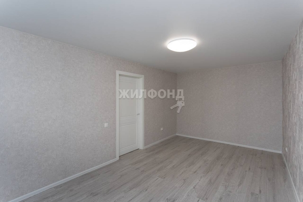 
   Продам 2-комнатную, 43.9 м², Бориса Богаткова ул, 165

. Фото 3.