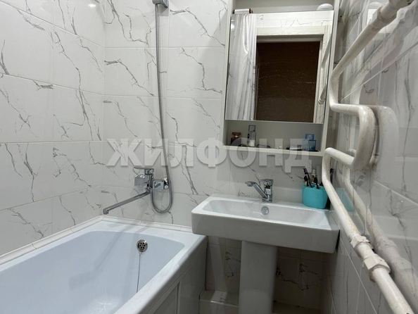 
   Продам 2-комнатную, 43.7 м², Потапова ул, 4

. Фото 11.