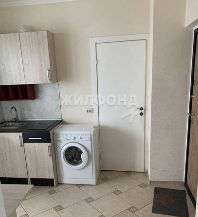 
   Продам 1-комнатную, 39.5 м², Ленина ул, 81

. Фото 1.