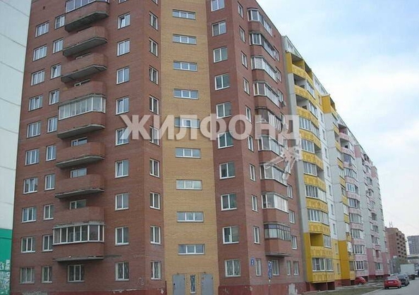 
   Продам 2-комнатную, 53.8 м², Троллейная ул, 3

. Фото 2.