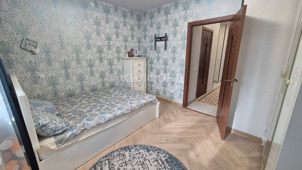 
   Продам 3-комнатную, 66 м², Романтиков ул, 16

. Фото 3.