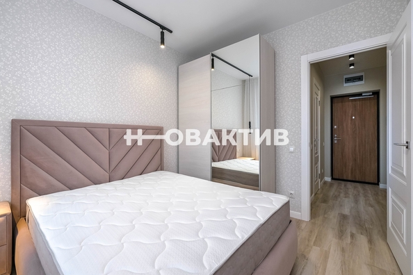 
   Продам 1-комнатную, 37.6 м², Дунаевского ул, 14/2

. Фото 10.