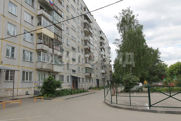 
   Продам 1-комнатную, 30.2 м², Петухова ул, 122

. Фото 3.