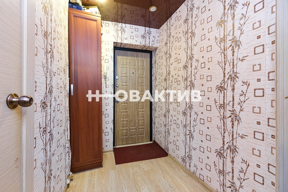 
   Продам 1-комнатную, 29 м², Петухова ул, 34

. Фото 9.