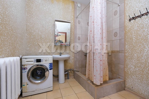 
   Продам дом, 250 м², Новосибирск

. Фото 10.