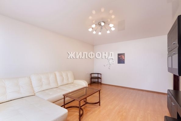 
   Продам 2-комнатную, 65.4 м², Аэропорт ул, 58/1

. Фото 6.