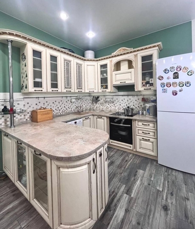 
   Продам 2-комнатную, 73 м², 7-й микрорайон, 30

. Фото 2.