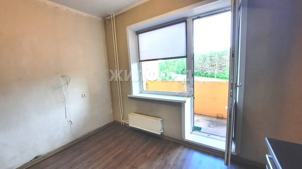 
   Продам 1-комнатную, 32.5 м², Ключ-Камышенское Плато ул, 20

. Фото 4.