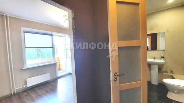 
   Продам 1-комнатную, 32.5 м², Ключ-Камышенское Плато ул, 20

. Фото 7.