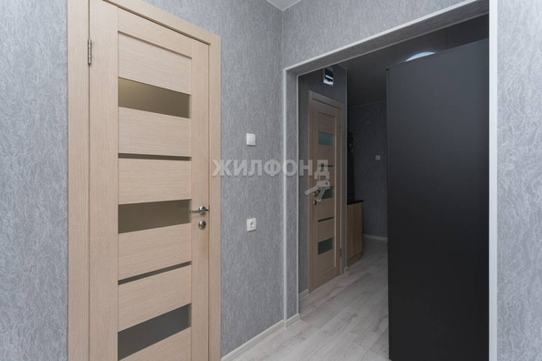 
   Продам 2-комнатную, 40.6 м², Николая Сотникова ул, 14

. Фото 17.