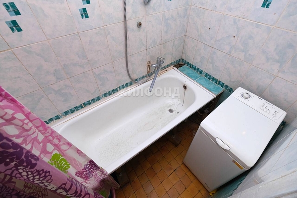 
   Продам 3-комнатную, 75.9 м², Красный пр-кт, 33

. Фото 30.