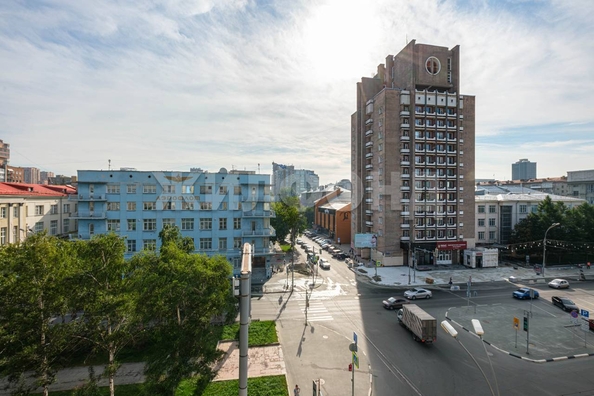 
  Продается 3-комн. квартира, 75.9 м², Красный пр-кт, д. 33
. Фото 7.