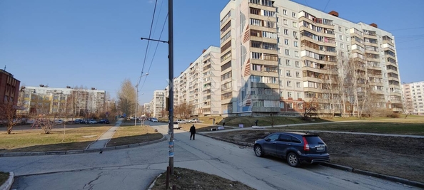 
   Продам 3-комнатную, 62.4 м², Родники ул, 1

. Фото 25.