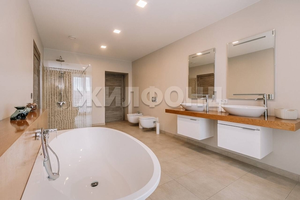 
   Продам дом, 775.1 м², Новолуговое

. Фото 6.