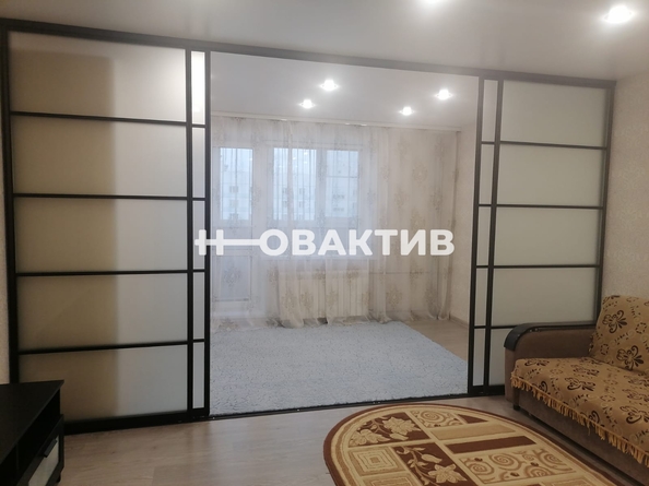 
   Продам студию, 37.8 м², Александра Чистякова ул, 2/1

. Фото 3.