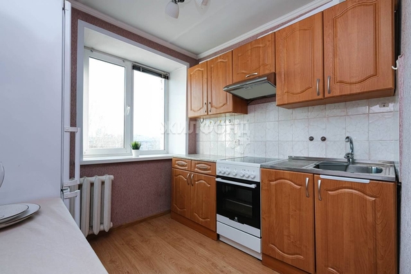 
   Продам 1-комнатную, 29.9 м², Челюскинцев ул, 18

. Фото 6.