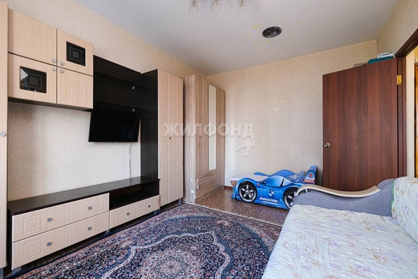 
   Продам 1-комнатную, 32.7 м², Сибиряков-Гвардейцев ул, 82

. Фото 8.