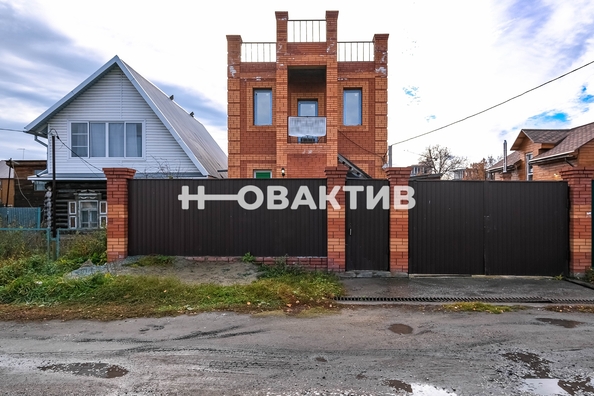 
   Продам дом, 142 м², Новосибирск

. Фото 1.