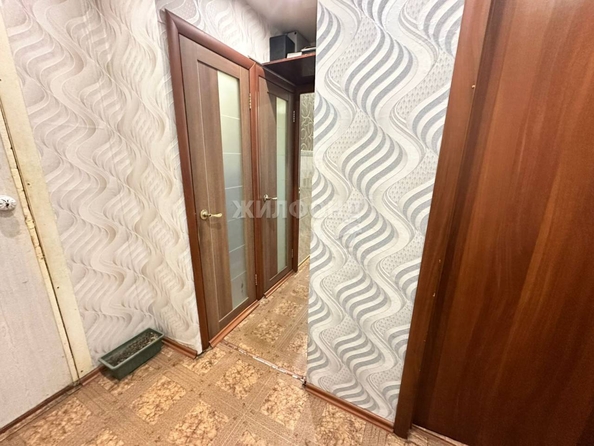 
   Продам 4-комнатную, 61.4 м², Есенина ул, 20

. Фото 7.