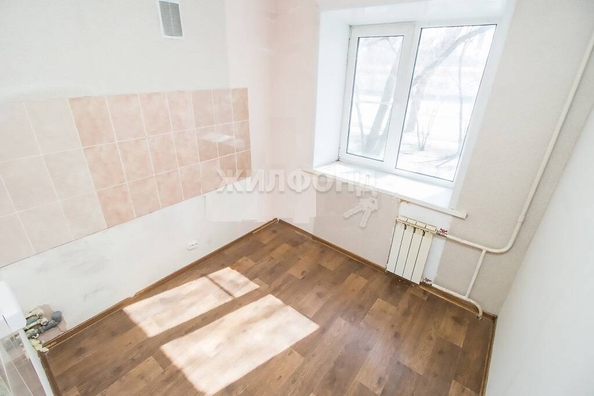 
   Продам 1-комнатную, 28.3 м², Сухарная ул, 68

. Фото 4.