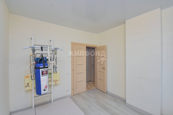 
   Продам 1-комнатную, 38.6 м², Авиастроителей ул, 17

. Фото 8.