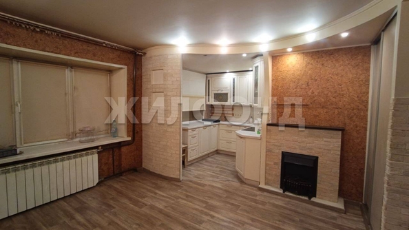 
   Продам 2-комнатную, 44 м², Богдана Хмельницкого ул, 10/2

. Фото 10.