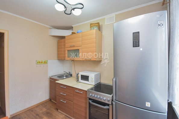 
   Продам 2-комнатную, 47.7 м², Линейная ул, 33/3

. Фото 4.