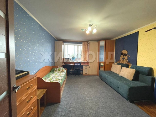 
   Продам 3-комнатную, 95.6 м², Калинина ул, 20

. Фото 3.
