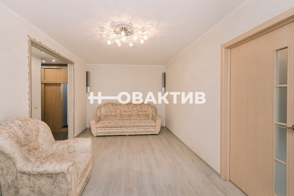 
   Продам 2-комнатную, 46 м², Жуковского ул, 121

. Фото 6.