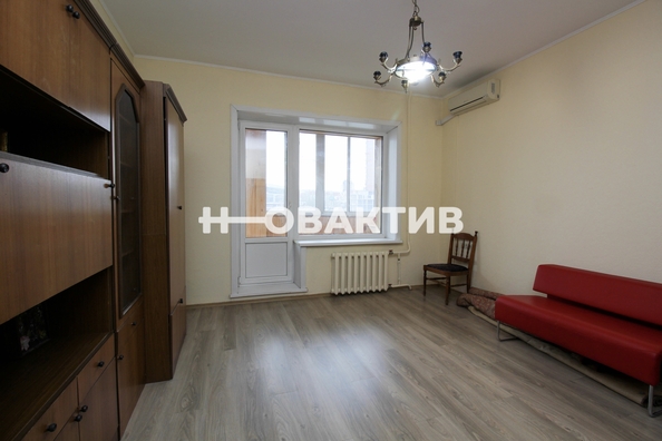 
   Продам 1-комнатную, 56 м², Галущака ул, 1

. Фото 2.