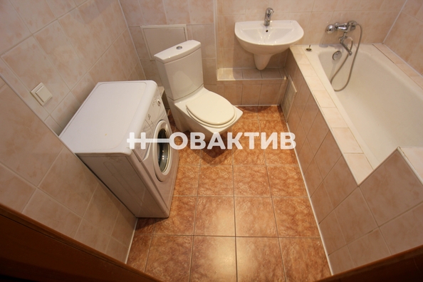 
   Продам 1-комнатную, 56 м², Галущака ул, 1

. Фото 13.