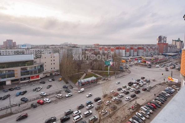 
   Продам 2-комнатную, 73.6 м², Дуси Ковальчук ул, 238

. Фото 14.