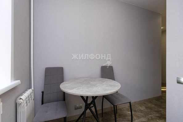 
   Продам 2-комнатную, 43 м², Бориса Богаткова ул, 185/1

. Фото 10.