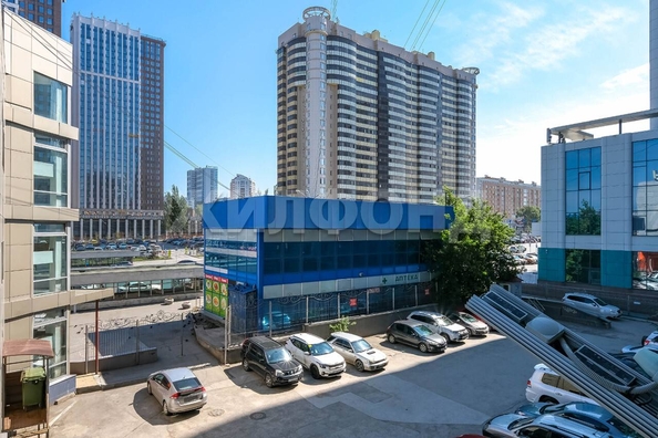 
   Продам 3-комнатную, 96.8 м², Кирова ул, 46

. Фото 18.