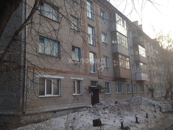 
   Продам 3-комнатную, 55.2 м², ЖКО Аэропорта ул, 15

. Фото 2.