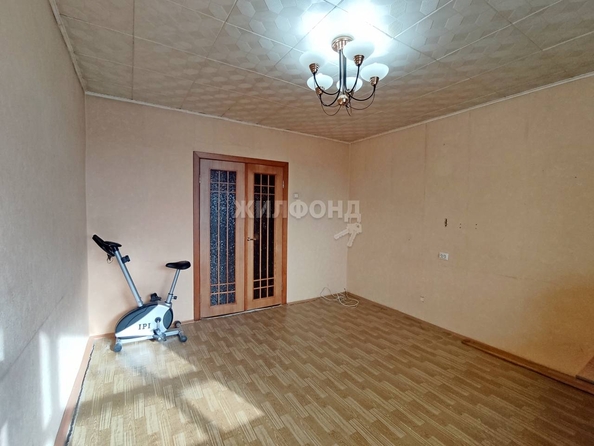 
   Продам 2-комнатную, 47.6 м², Кирова ул, 108

. Фото 6.