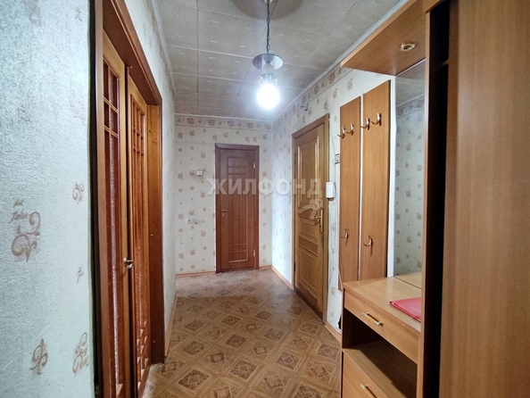 
   Продам 2-комнатную, 47.6 м², Кирова ул, 108

. Фото 17.