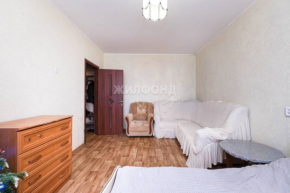 
   Продам 2-комнатную, 53.4 м², Макаренко ул, 7

. Фото 3.