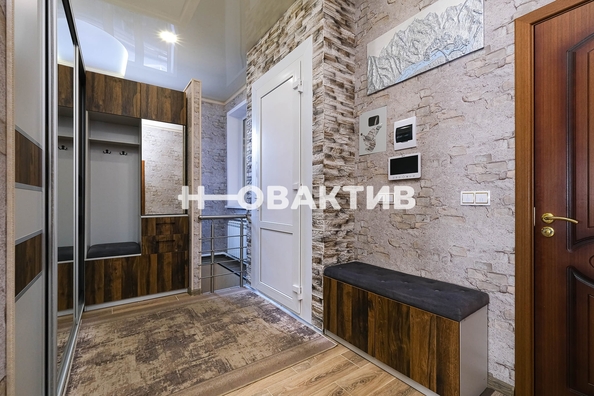 
   Продам коттедж, 490 м², Новосибирск

. Фото 3.