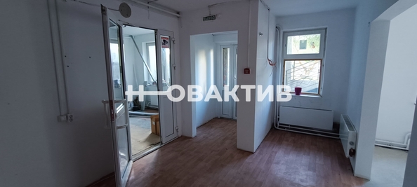 
   Сдам помещение свободного назначения, 80.3 м², Виктора Уса ул, 7

. Фото 11.