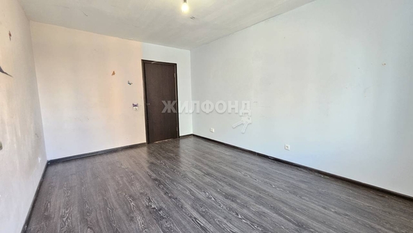 
   Продам 3-комнатную, 72 м², Кубовая ул, 53

. Фото 10.