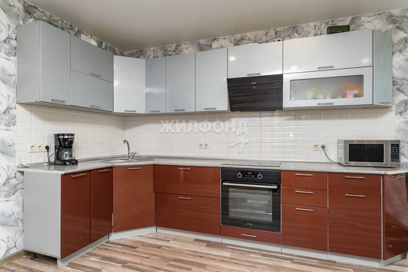 
   Продам 3-комнатную, 66.9 м², Герцена ул, 1/1

. Фото 5.