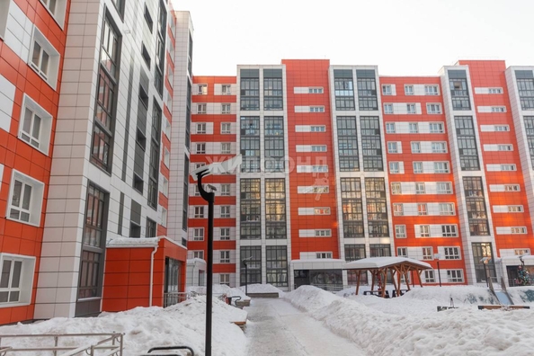 
   Продам 3-комнатную, 76.6 м², Кирова ул, 322

. Фото 25.