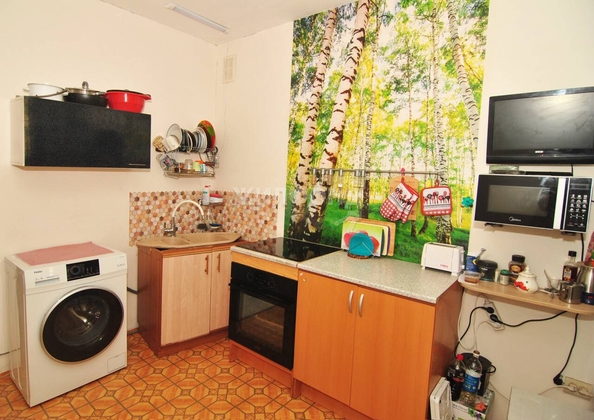 
   Продам 1-комнатную, 43 м², Романтиков ул, 3

. Фото 3.