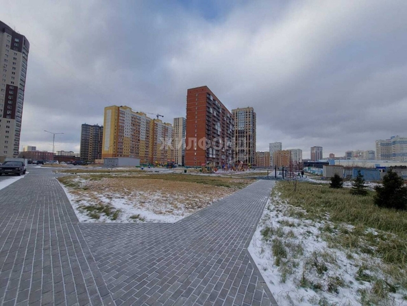 
   Продам 2-комнатную, 42.3 м², Закаменский мкр, 11

. Фото 24.