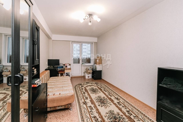 
   Продам 2-комнатную, 52.3 м², Есенина ул, 8/6

. Фото 12.